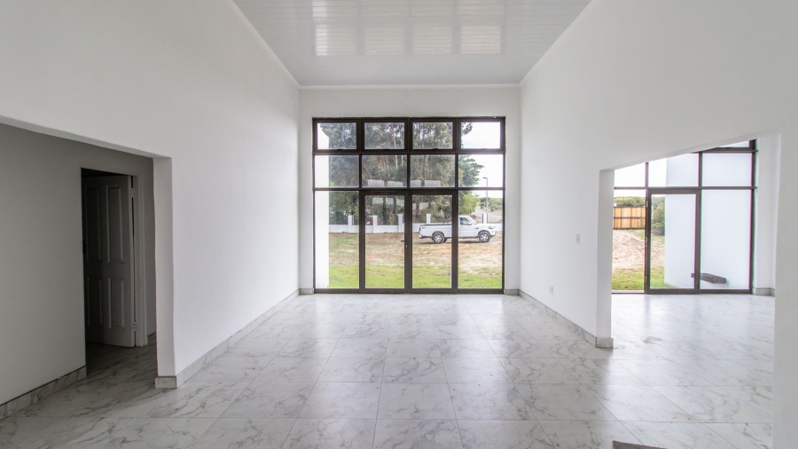 4 Bedroom Property for Sale in Hopefield Western Cape